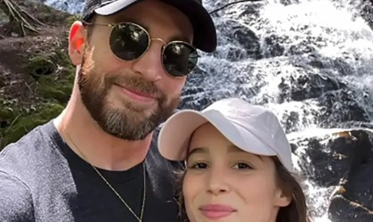 Imagem de destaque do post: Chris Evans, de "Capitão América", se casa com atriz luso-brasileira, diz site