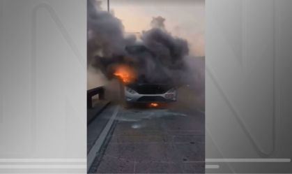 Ônibus pega fogo e bloqueia três faixas da Ponte Rio-Niterói nesta quinta (14)