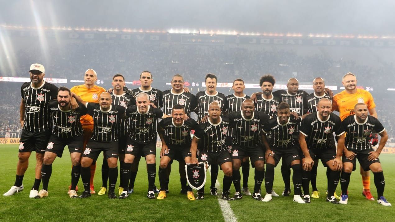 Time do Corinthians que enfrentou os veteranos do Real Madrid no amistoso de aniversário do Timão