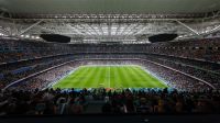Real Madrid e Barcelona duelam no Bernabéu em meio a fase irregular