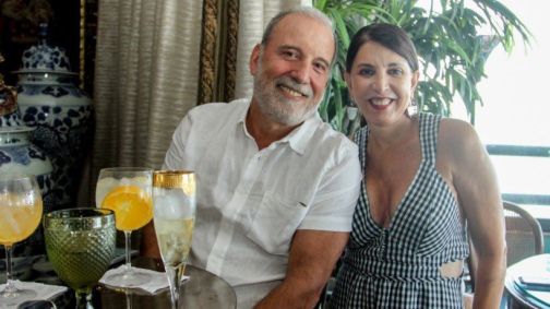 José Bezerra de Menezes Neto, conhecido como Binho Bezerra, e sua mulher, Luciana Bezerra