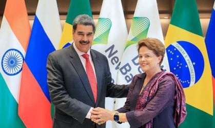 Maduro encontra Dilma e diz que "cedo ou tarde Venezuela fará parte dos Brics"