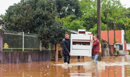 Número de mortos após fortes chuvas no Rio Grande do Sul sobe para 43