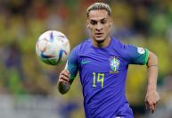 Ex-namorada de Antony responde defesa do atacante da Seleção: “Ele sabe tudo que fez”