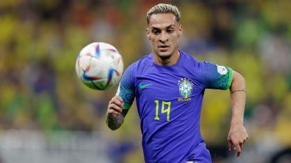 Antony durante a Copa do Mundo de 2022, no Catar