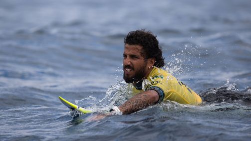 Filipe Toledo é o atual campeão mundial de surfe e busca o bicampeonato