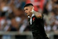 Gabriel Pec brilha, Vasco vence Fluminense em jogo eletrizante e respira no Brasileiro