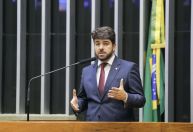 Marco das eólicas offshore deve ser votado na Câmara até novembro, diz relator à CNN