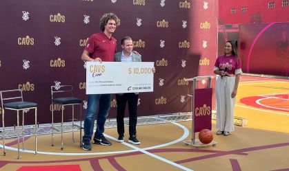 Nic Barlage, CEO do Cleveland Cavaliers, doou US$ 10 mil para o Instituto Anderson Varejão