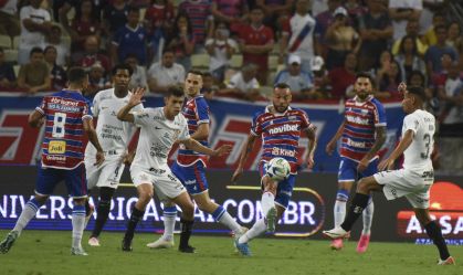 Fortaleza e Corinthians se enfrentaram na Arena Castelão