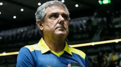 José Roberto Guimarães antes do jogo entre Brasil e Turquia
