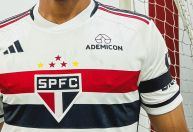 Contra o Corinthians, São Paulo homenageia torcedor morto na final da Copa do Brasil