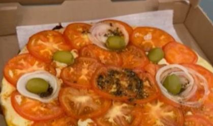 Pizza pedida por Messi gera debate na internet e envolve até Felipe Neto; entenda