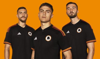 Roma apresenta nova terceira camisa com icônico escudo do "Lobinho"; veja