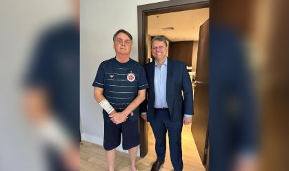 Bolsonaro passa fim de semana com Tarcísio e deve ficar em SP até terça-feira (19), diz assessor
