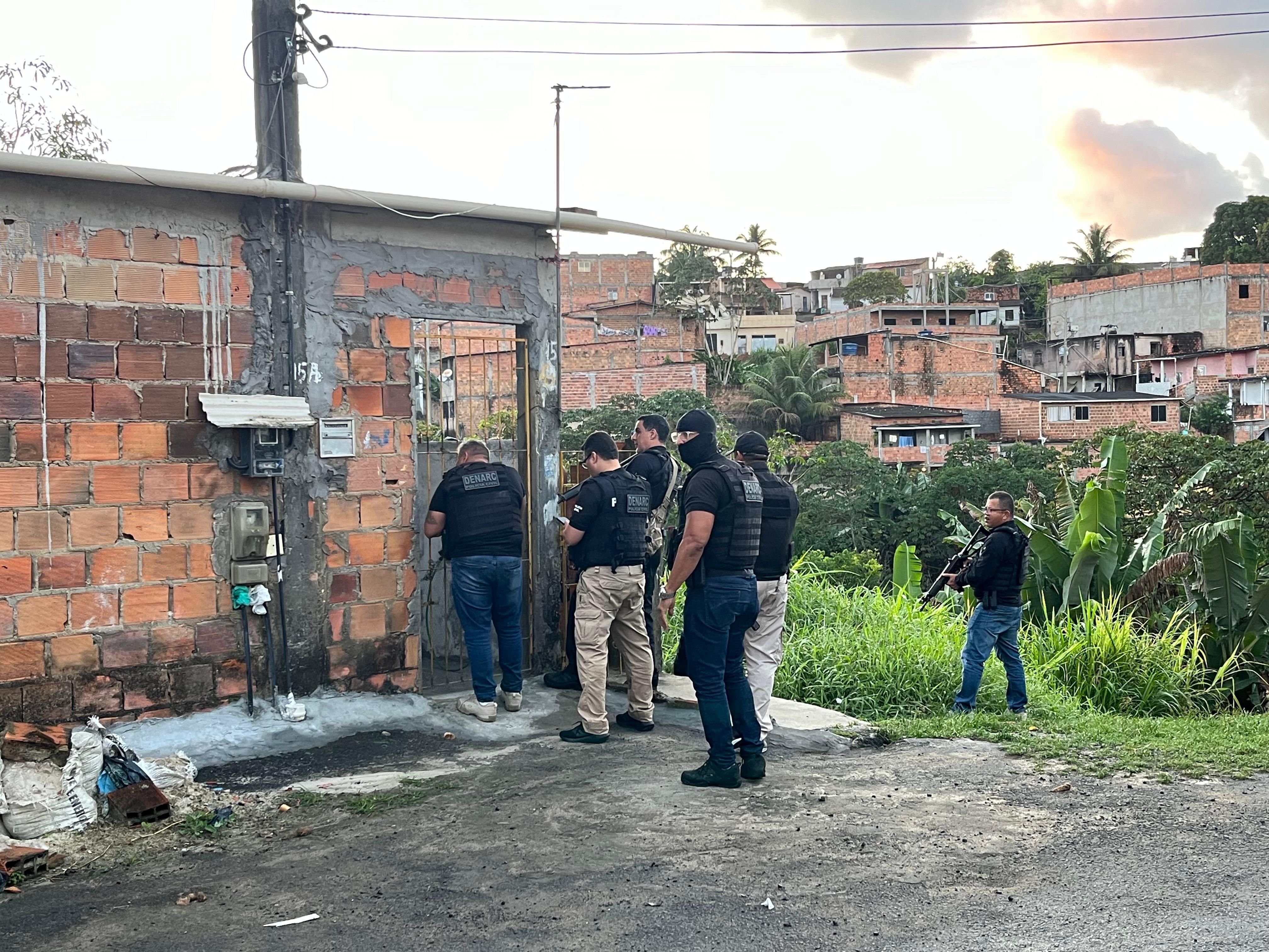 Polícia prende onze e mata dois na Bahia em “megaoperação” contra suspeitos de mais de 30 homicídios