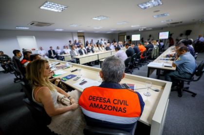 Reunião do governo do Amazonas discutiu a situação no estado em razão da seca na região