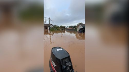 Casas de Lajeado, no Rio Grande do Sul, ficaram embaixo d'água por inundação do rio Taquari provocada pelas fortes chuvas do ciclone extratropical que passou pelo estado.