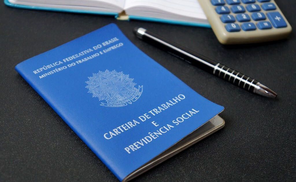 Nova lei da CLT garante 3 dias de folga para exames preventivos; veja quais