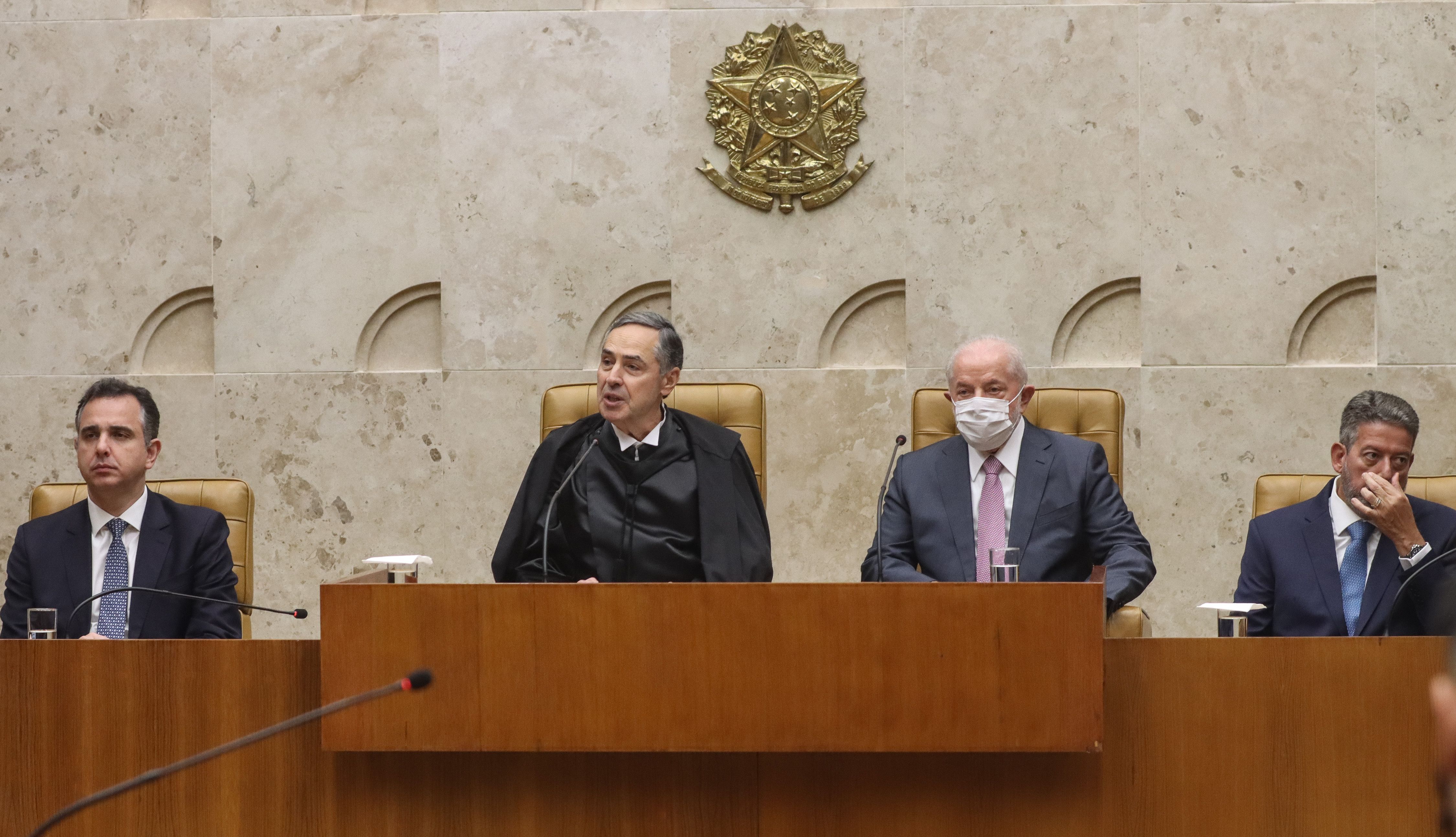 Barroso toma posse na presidência do Supremo Tribunal Federal