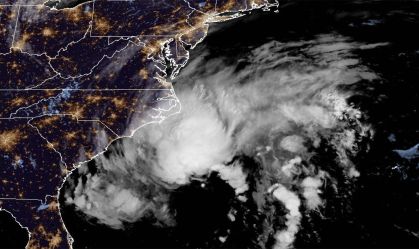Grande tempestade tropical deve levar chuva e fortes ventos à Costa Leste dos EUA