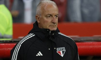 Dorival em derrota diante do Internacional. Foto: Rubens Chiri/Sãopaulofc.net