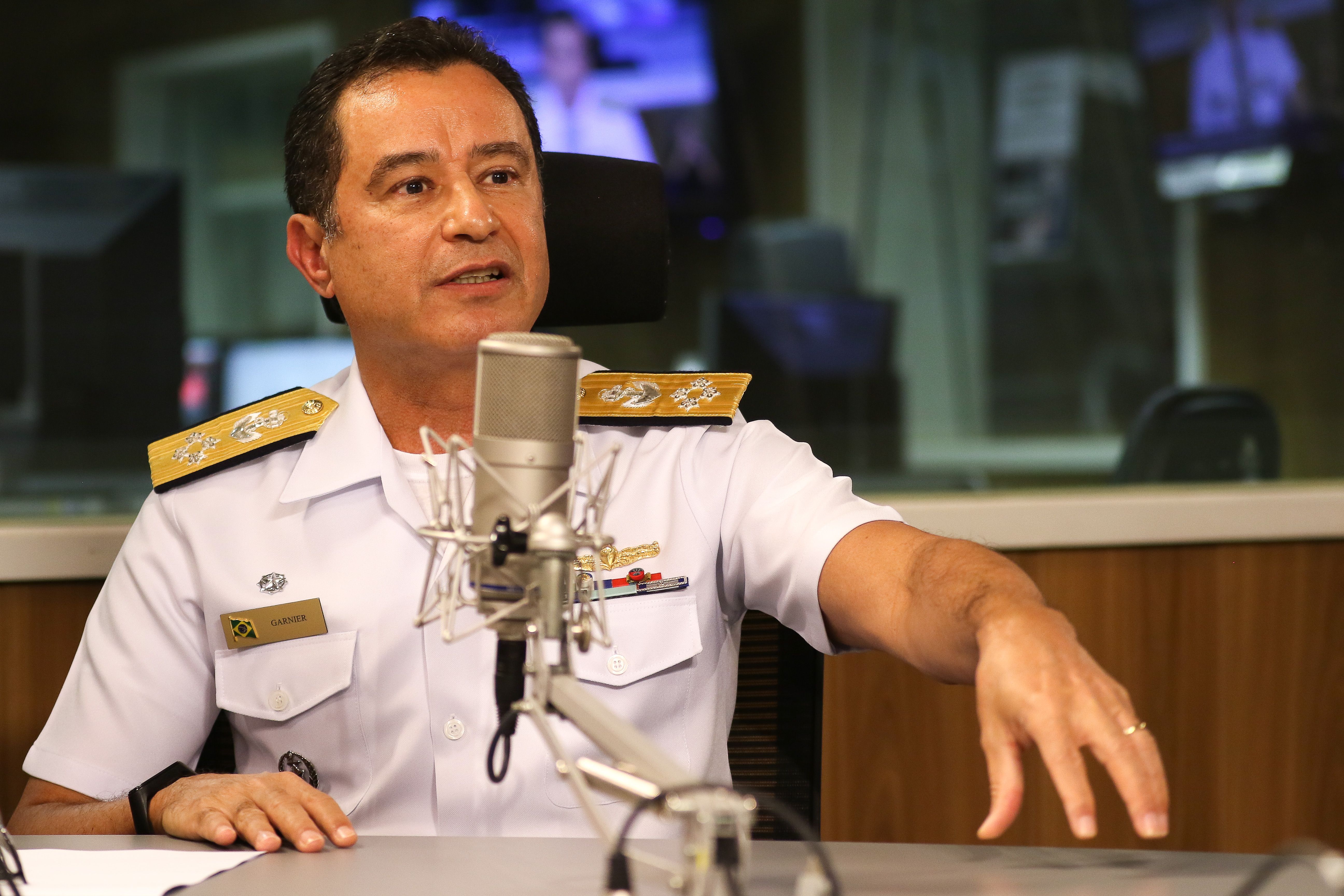 Ex-comandante da Marinha, almirante da reserva Almir Garnier Santos, durante programa A Voz do Brasil / Marcello Casal Jr / Agência Brasil