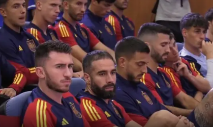 Seleção Espanhola se manifesta contra Rubiales: "Comportamento inaceitável"
