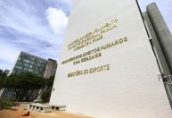 PF e CGU apuraram supostas irregularidades em distribuição de marmitas