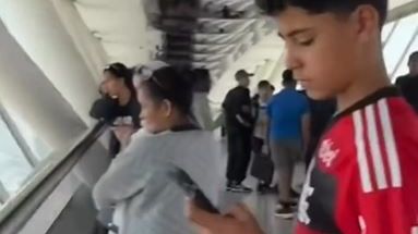 Filho de Cristiano Ronaldo aparece usando camisa do Flamengo