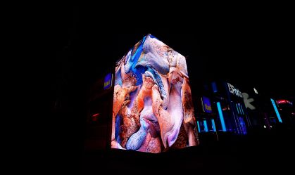 The Town: Artista turco usa IA para transformar música em algo visível