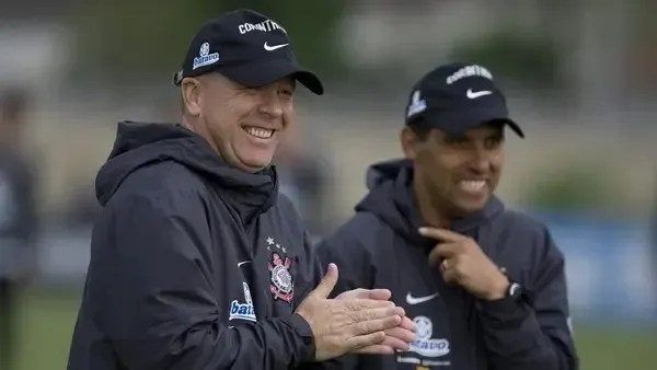 Imagem de destaque do post: Corinthians confirma primeiro nome da comissão técnica de Mano Menezes
