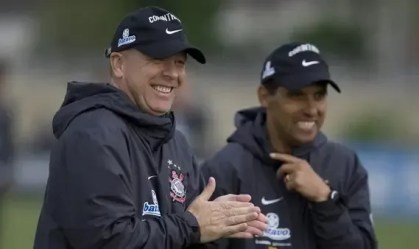 Imagem de destaque do post: Corinthians confirma primeiro nome da comissão técnica de Mano Menezes