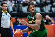 Brasil vence o Canadá em partida heroica e segue vivo na Copa do Mundo de Basquete