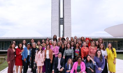 Novo relatório do Código Eleitoral prevê 20% das vagas no Legislativo para mulheres