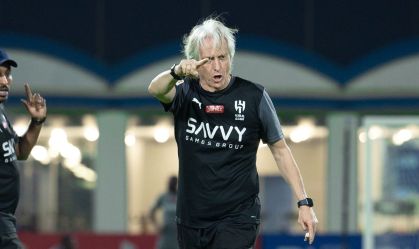 Jorge Jesus é vaiado pela torcida após empate do Al-Hilal, time de Neymar; veja