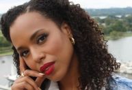 Estrela de “Scandal” relata em livro descoberta de pai biológico e distúrbios alimentares