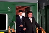 Kim Jong-un chega à Rússia e se encontra com ministro de Putin