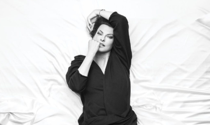 Linda Evangelista sobre cool sculpting que "a desfigurou": "Fiz muita terapia"