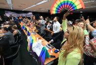 Após acordo, comissão adia votação de PL que visa proibir casamento homoafetivo