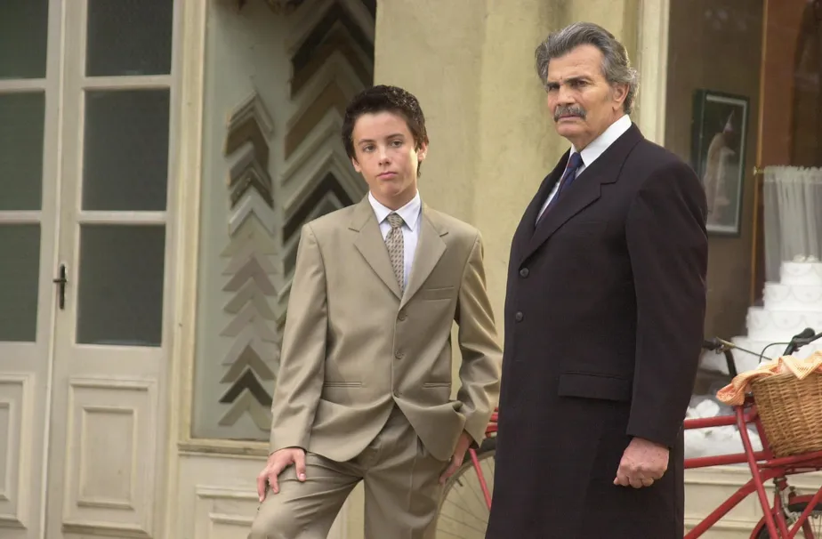 Kayky Brito e Tarcísio Meira em "O Beijo do Vampiro" / Acervo / Globo