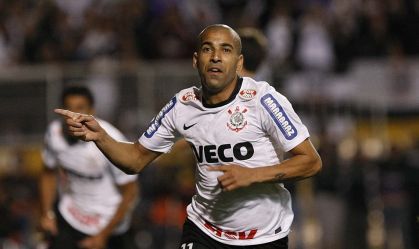Ídolo do Corinthians, Sheik pede mudança de postura para 2024