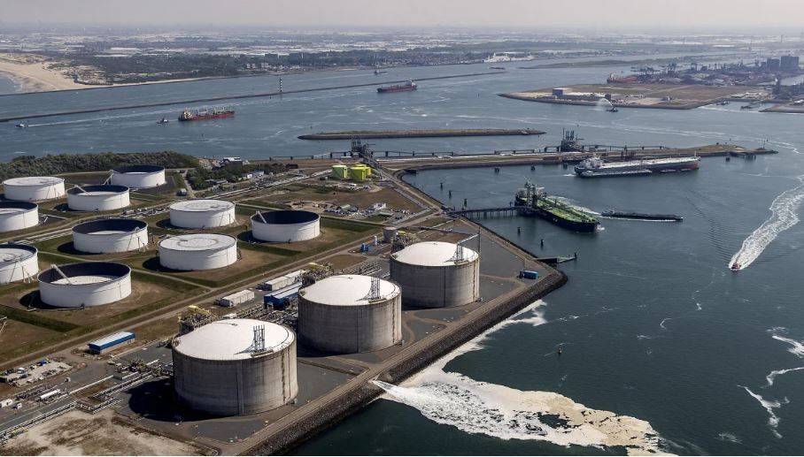 Terminal de GNL no porto de Rotterdam, na Holanda