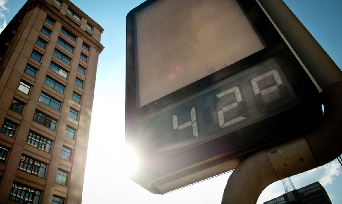 termometro-temperatura-sol