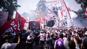 Chegada do São Paulo ao Morumbi antes da final da Copa do Brasil