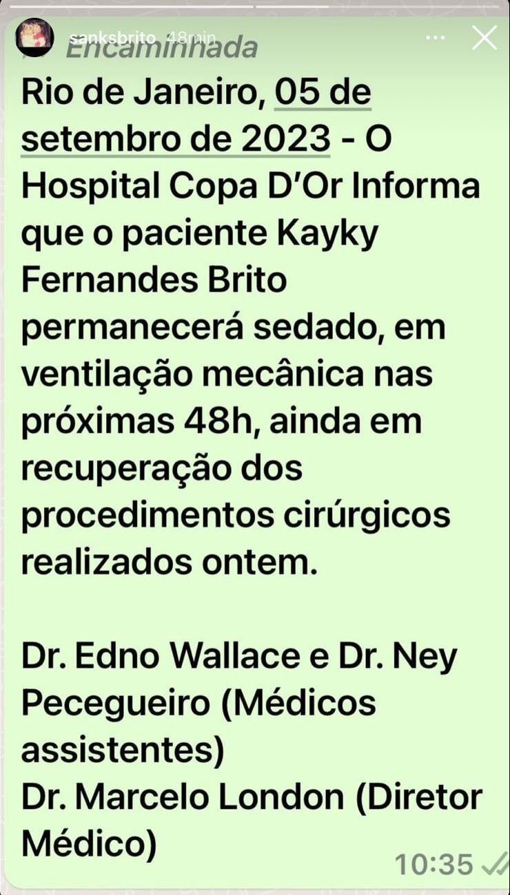 Publicação da mãe de Kayky Brito, Sandra Brito, mostra o boletim médico / Reprodução/Instagram