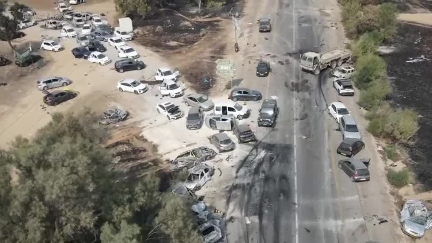 Imagens de drone mostram destruição e carros abandonados após ataque em festival rave em Israel / Reuters