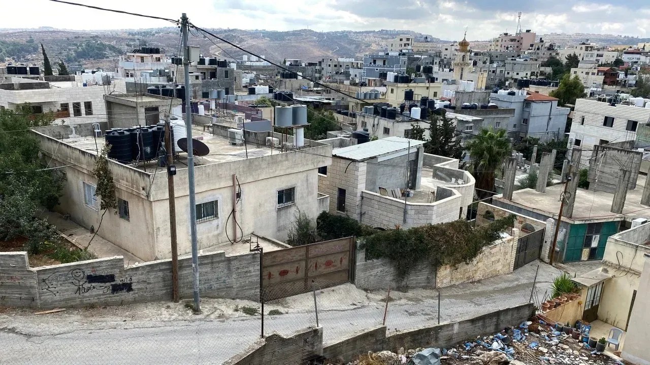 231015092659-04-gaza-refugees-west-bank