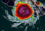 “Cenário de pesadelo”: furacão Otis atinge Acapulco, no México, com ventos de 265 km/h