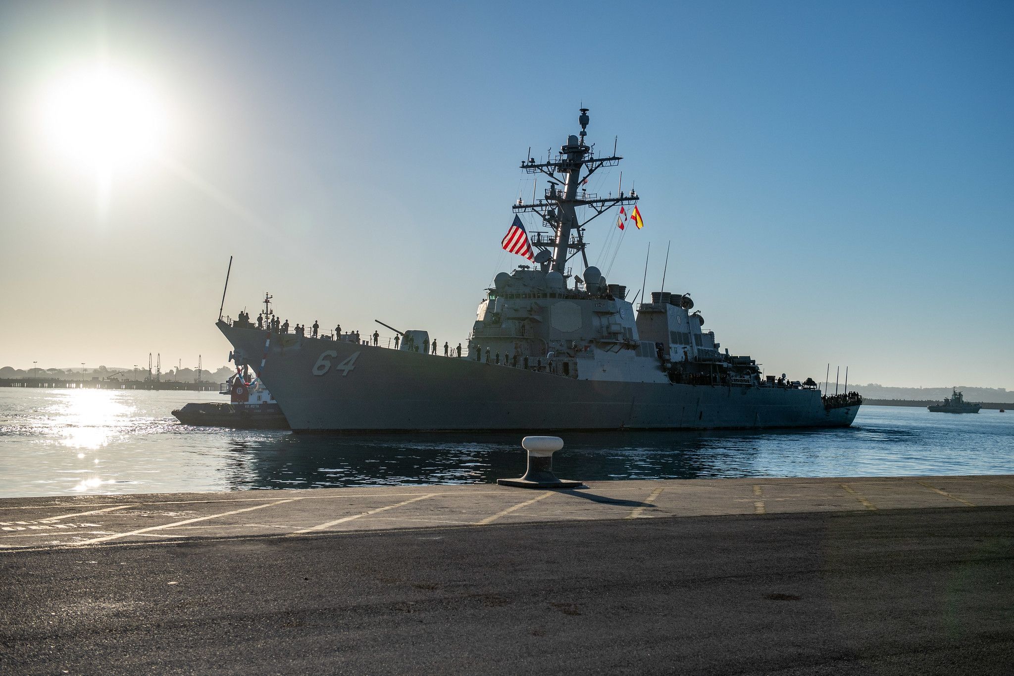 USS Carney (DDG 64) é o navio que atua no Oriente Médio e interceptou os mísseis nesta quinta-feira